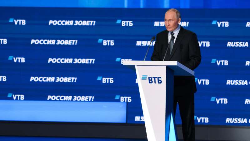 Путин рассказал об инструментах поддержки важных отраслей экономики