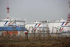 "Транснефть" заявила о штатных поставках по российскому участку "Дружбы"