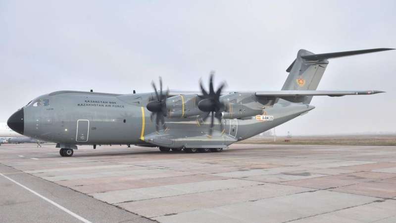 ВВС Казахстана получили новый военно-транспортный самолет А-400М