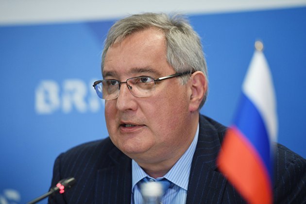 При обстреле гостиницы в Донецке ранения получил экс-глава "Роскосмоса" Дмитрий Рогозин